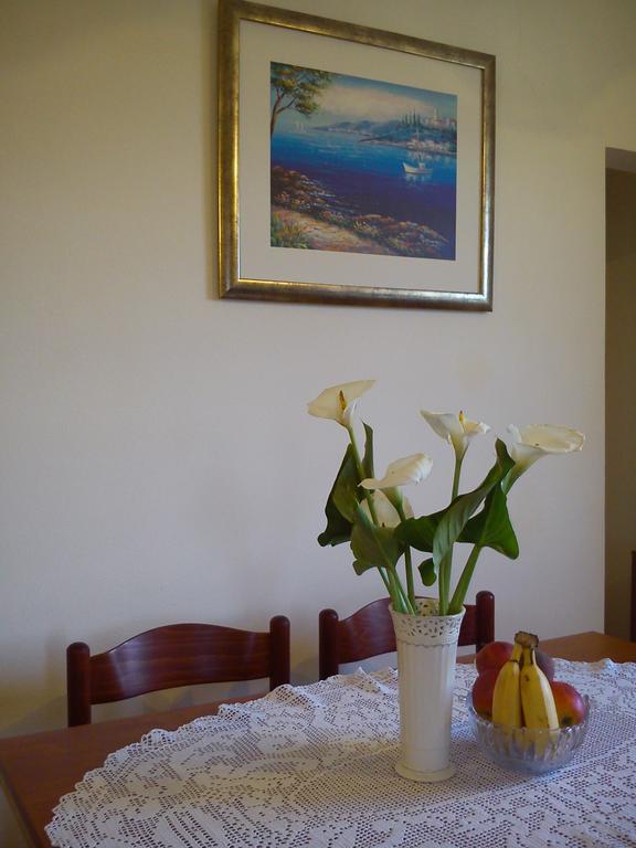 Milutinov Dvor Apartments ヴーシ エクステリア 写真